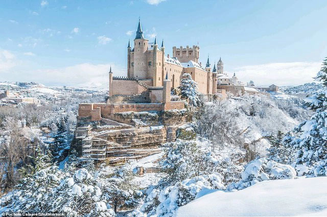 Lâu đài Segovia, Tây Ban Nha
