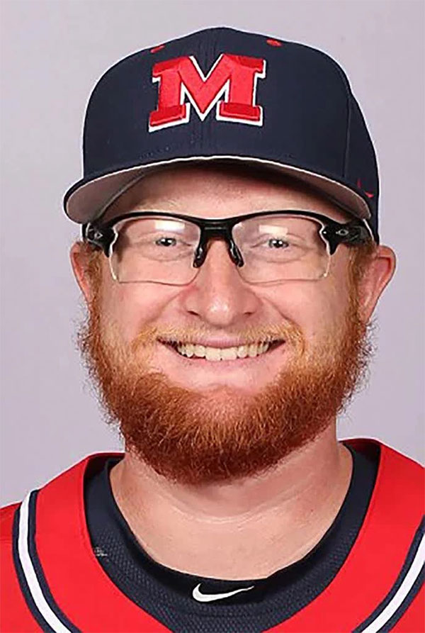 Brady Gregory Feigl 27 tuổi, sinh ra ở Missouri và chơi cho đội bóng chày Las Vegas Aviators