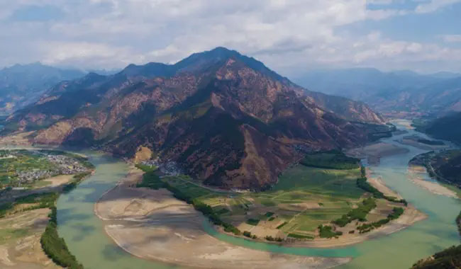 Giang và Hà trong tiếng Trung đều có nghĩa là sông.